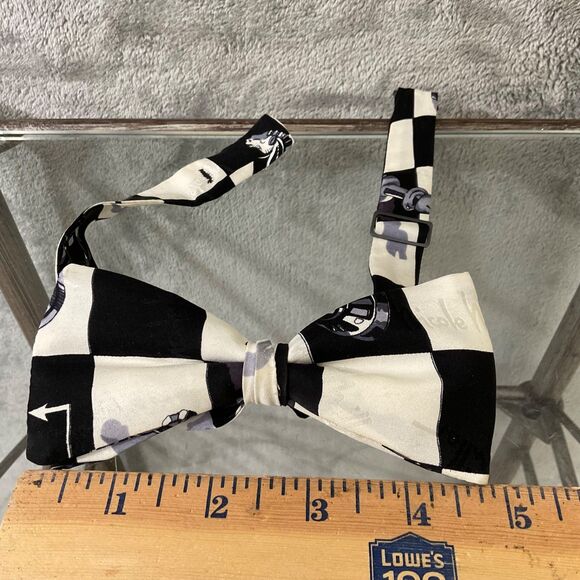 Nicole Miller Novelty Bowtie Pre-tied Men’s OS adjustable black white Chess play - Picture 8 of 9